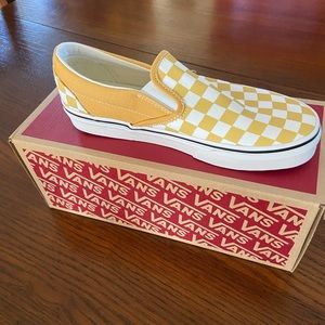 New Women’s Checkerboard Vans